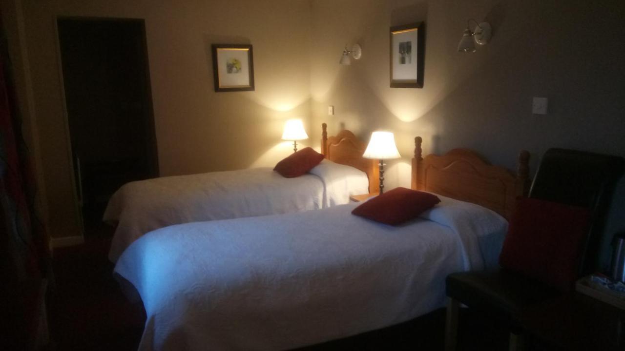 The Rio Bed & Breakfast Голуей Екстериор снимка