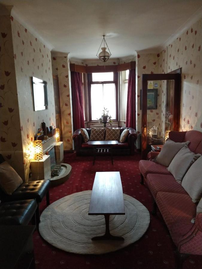 The Rio Bed & Breakfast Голуей Екстериор снимка