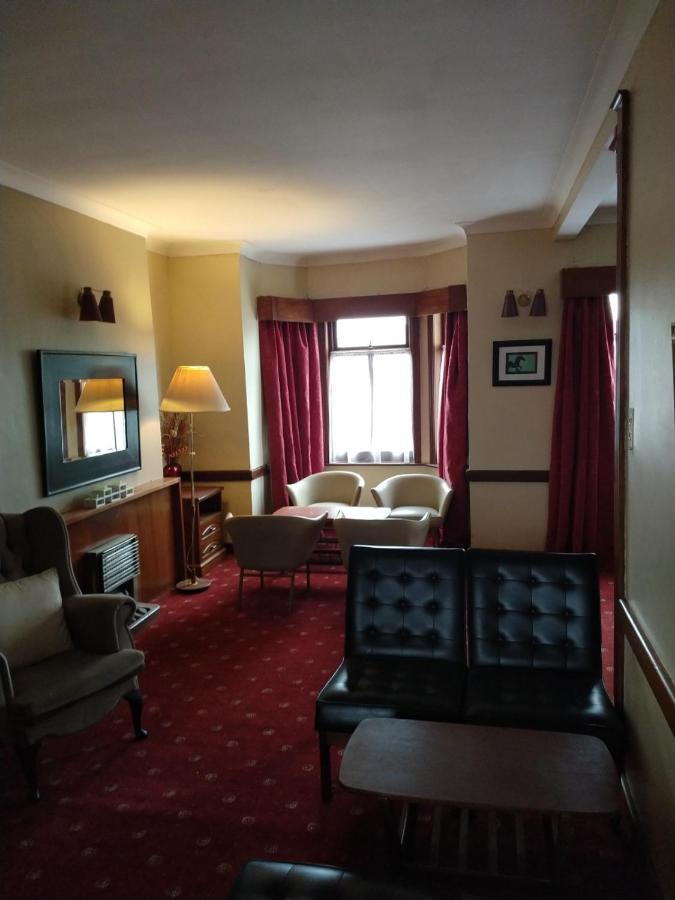 The Rio Bed & Breakfast Голуей Екстериор снимка