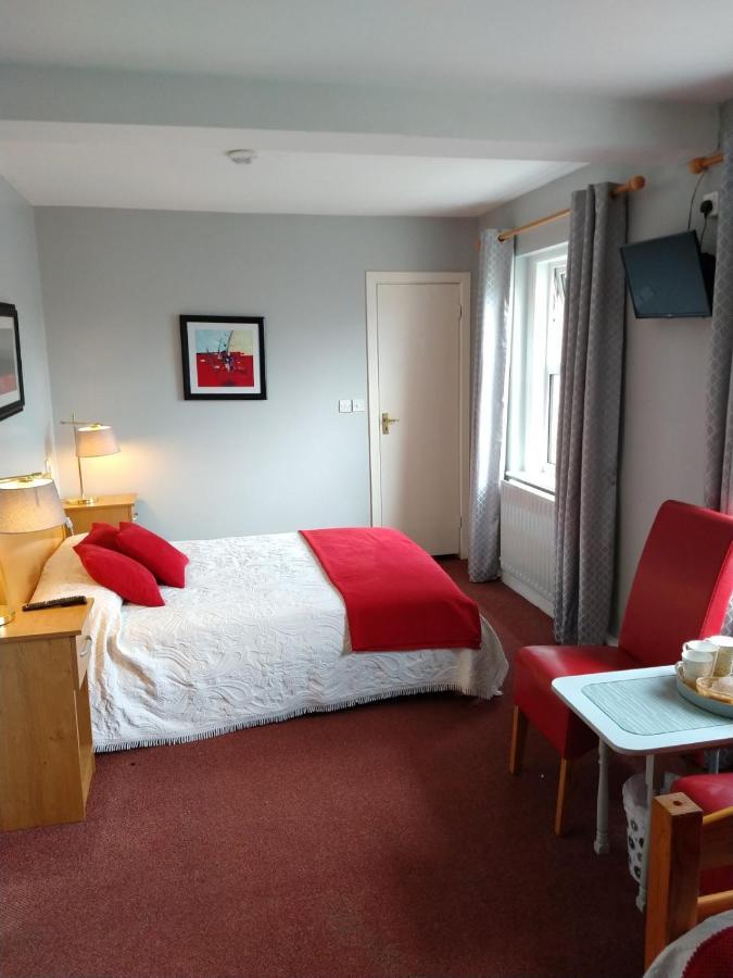The Rio Bed & Breakfast Голуей Екстериор снимка