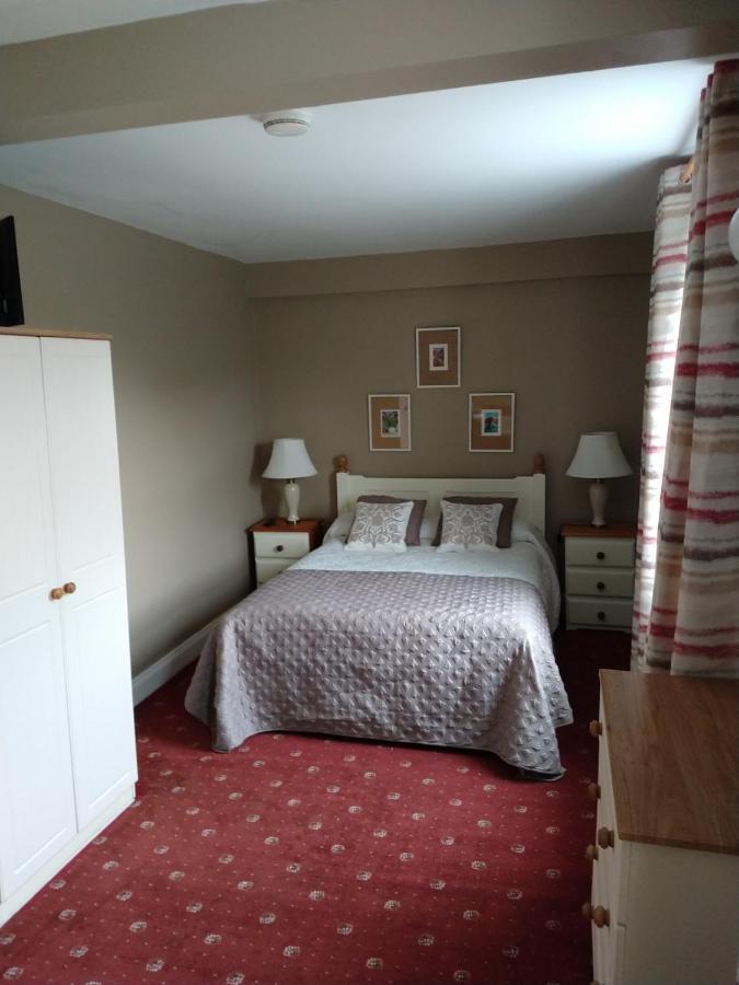 The Rio Bed & Breakfast Голуей Екстериор снимка